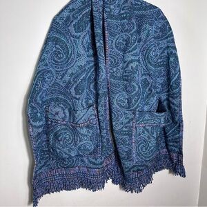 Fringed paisley Patterned Shawl